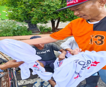 Gemilangnya Canvassing Kabeh Sedulur Indonesia Bagikan Kaos Gemoy Prabowo-Gibran di Jogja