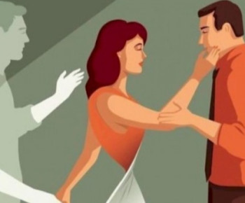 Berduaan dengan Wanita Bersuami, Oknum Anggota DPRD Lambar Digerebek Warga