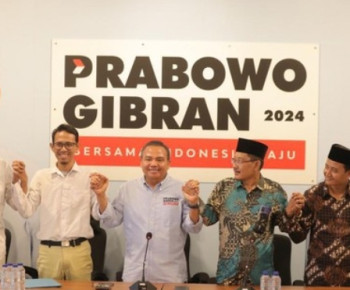 Relawan Anies dan Ganjar Kompak Alih Dukungan ke Prabowo-Gibran