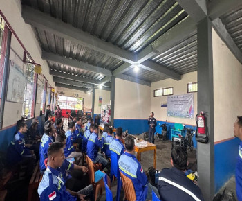 PLN UIP Nusra Gandeng Siswa SMK di Manggarai Gelar Pelatihan Konversi Molis di SMK Santo Aloisius