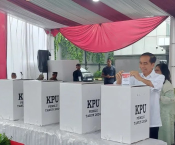 Jokowi dan Iriana coblos di TPS 10 Gambir