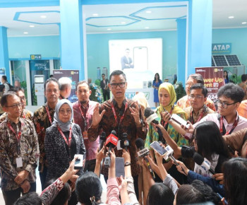 Banyak Menarik Pengunjung, PLN Dapat Penghargaan Most Interactive Booth di IIMS 2024