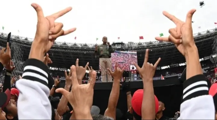 GBK Memerah