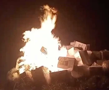 Tanpa Formulir C1, Ratusan Kotak Suara Dibakar Massa di Papua