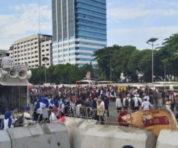 Hati-Hati! Pendemo Hak Angket Cuma Martir, Parpolnya Deal Kekuasaan