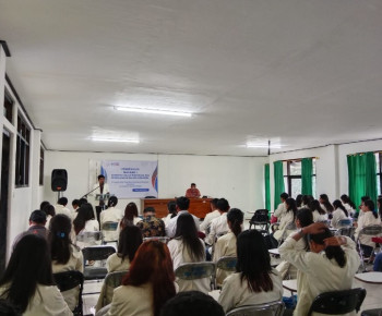 Ratusan Mahasiswa PBSI FKIP Unika Ruteng Ikut Pembekalan Magang I