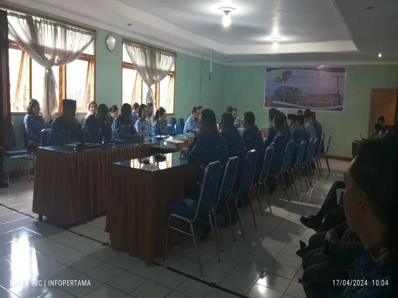Tak Patut Jadi Contoh, Rihi Cs Diusir Sekda Manggarai