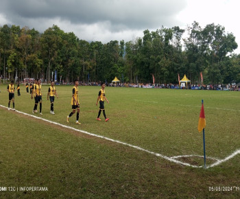 Partai Pamungkas Dies Natalis Unika Ruteng, Recis Vs Smandu Purang