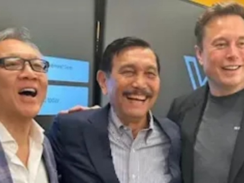 Pengusaha Internet Lokal Minta Starlink Dihentikan, Luhut Sebut Salahmu