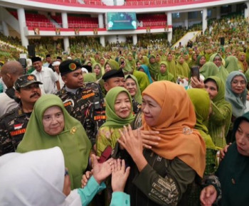 Ada Khofifah dan Ridwan Kamil, Siapa Lagi Tokoh Beken yang Bertarung di Pilkada?
