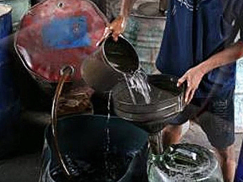Kelangkaan Minyak Tanah, Pangkalan di Ruteng Malah Jual ke Mabar