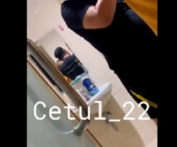 Geger Video 2 Menit Diduga Pegawai Kemenkumham Pesta Sabu Bareng 2 Cewek di Toilet