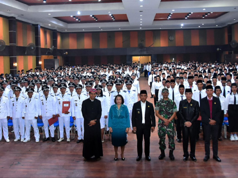 Pengukuhan Masa Jabatan Kades di Manggarai, Hery Nabit Singgung Soal Pelayanan dan Judi Online