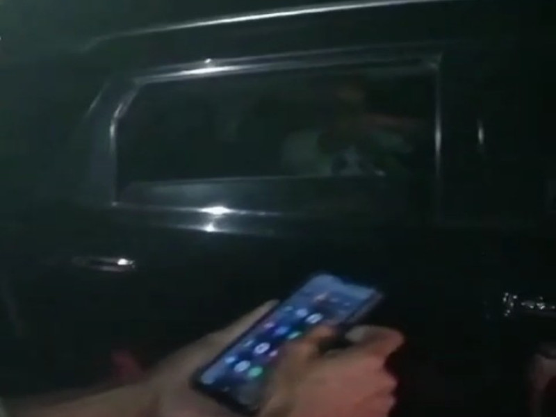 Viral, Video Diduga Kadis Koperasi Sumba Barat Ena-Ena dalam Mobil
