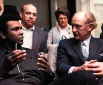 Terungkap Alasan Muhammad Ali Memeluk Agama Islam: Gereja Tidak Pernah Mengajarkan Kami Kebenaran