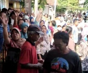 Berhubungan Terlarang dengan Ipar di Pekarangan, Jabatan Sekdes Dicopot setelah Warga Demo