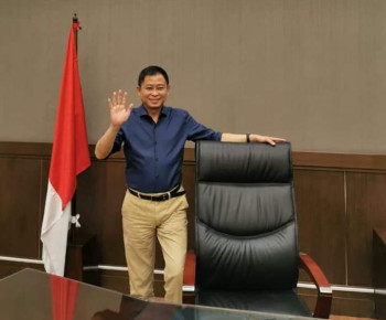 Seloroh Airlangga Soal Kursi, Bahlil dan Ignas Jonan
