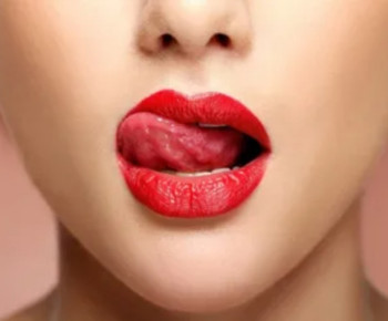 Beginilah Efek Menelan Sperma Bagi Perempuan, Benarkah Bisa Bikin Hamil?