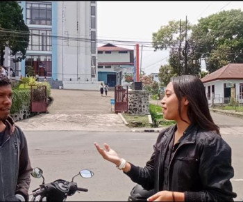 Tukang Ojek yang Tangguh Berdedikasi  untuk Keluarga dan Layanan Masyarakat