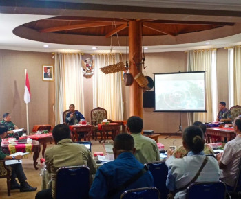 Rakor Persiapan Menghadapi Bencana Erupsi Gunung Nampar Nos, Berikut Arahan Bupati Manggarai