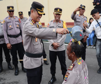 28 Personil Polres Manggarai dan Brimob Kompi 2 Yon B Pelopor Naik Pangkat