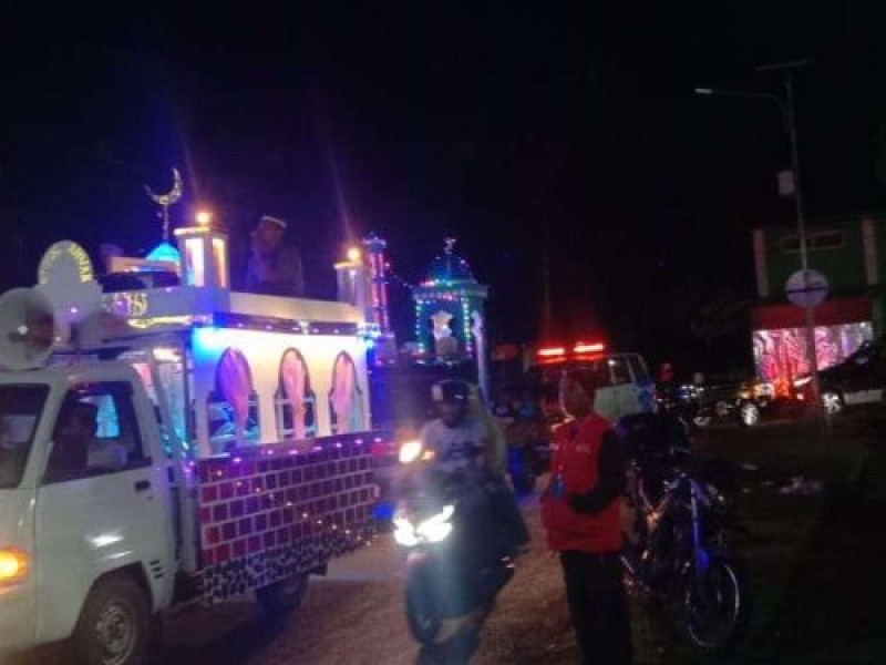 Gemuruh Takbir Sambut Idulfitri 1446 H di Reo: Edukasi Kebersamaan dan Toleransi Warnai Malam Kemenangan