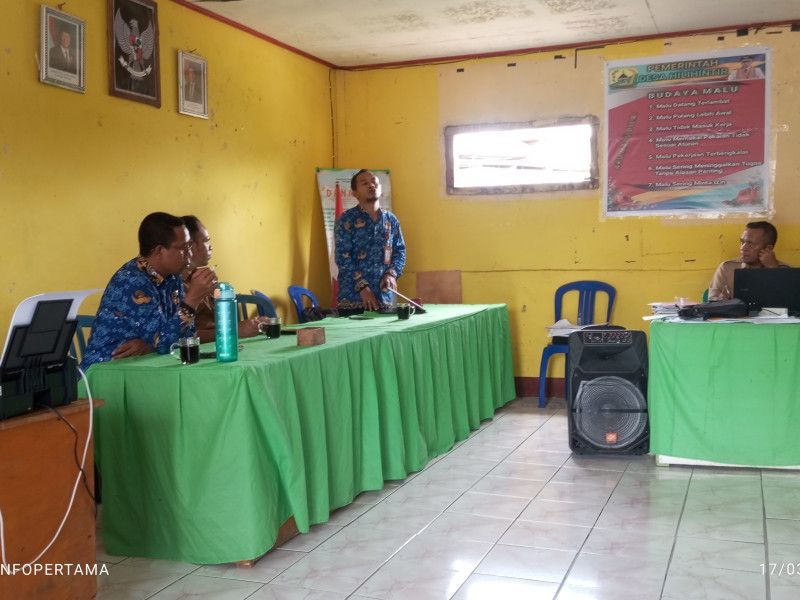 Semangat Go Digital, Kades Hilihintir Jemput Bola Optimalisasi Website Desa