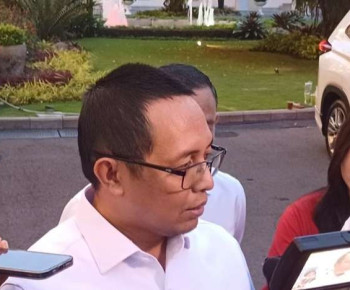 Istana Bantah Ada “Matahari Kembar” Usai Menteri Prabowo Datangi Jokowi dan Panggil Bos