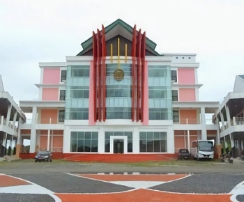 Kepemimpinan Rektor UST 4 Periode Berturut-turut, Bukan Prestasi!