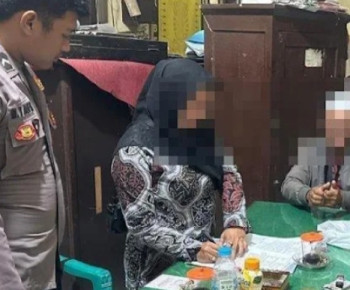 Bu Guru SD Bercumbu Siang Bolong dengan Pimpinan LSM