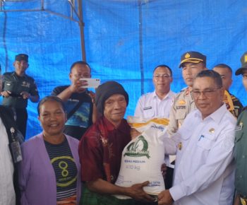 Pemkab Manggarai Gandeng Bulog Salurkan Bantuan Beras Ribuan Ton Kepada 39.164 Penerima