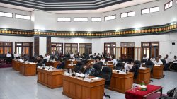 Paripurna ke-15: Penuyampaian Pandangan Umum Fraksi terhadap RPJMD 2025-2029