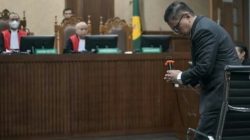 Hasto Kristiyanto Dituntut 7 Tahun Penjara