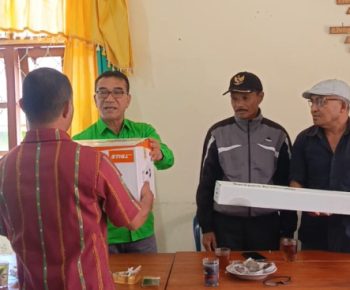 Momentum Harlah PKB ke-27, Rudi Rudolof Serahkan Bantuan untuk Masyarakat Lawir