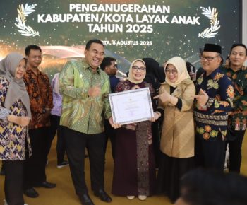 Blora Naik Kelas Raih Penghargaan KLA Kategori Nindya