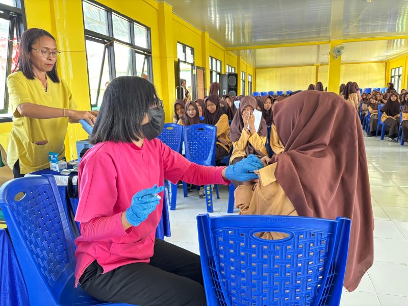 Posyandu Remaja, Puskesmas Reok Gelar Imunisasi Tetanus Difteri dI MAN 1 Manggarai
