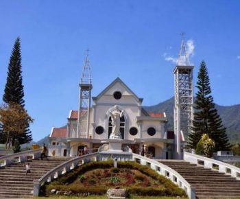 Mulai Tahun Ini, Katedral Ruteng Bantu Pembangunan Gereja Paroki di Manggarai