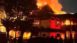 Aksi Diwarnai Kericuhan, Kantor di DPRD Solo Terbakar