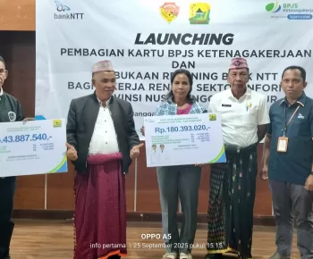 Fabi Abu Serahkan Santunan BPJS 2 Ratusan Juta di Manggarai