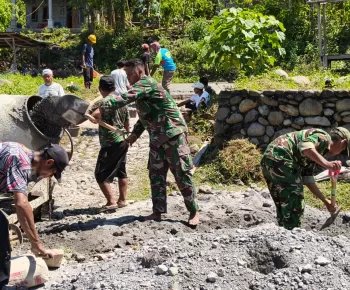 Koramil 1612-05/Satarmese Gagas Kerja Bakti di Wae Maras