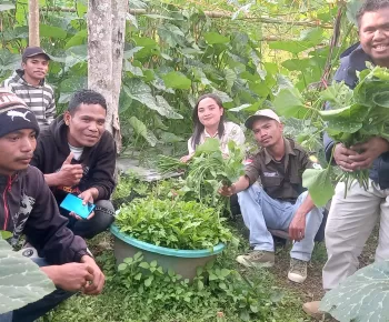 Membangun Mental Kewirausahaan Orang Muda dengan Pendekatan Lejong Edukatif dan Inspiratif