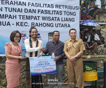 Optimalisasi Retribusi, Bank NTT Serahkan Mesin EDC ke Pokdarwis Liang Bua