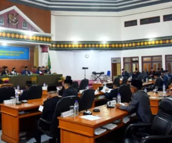 DPRD Usulkan Penetapan Bupati dan Wakil Bupati Manggarai Terpilih Kepada Mendagri