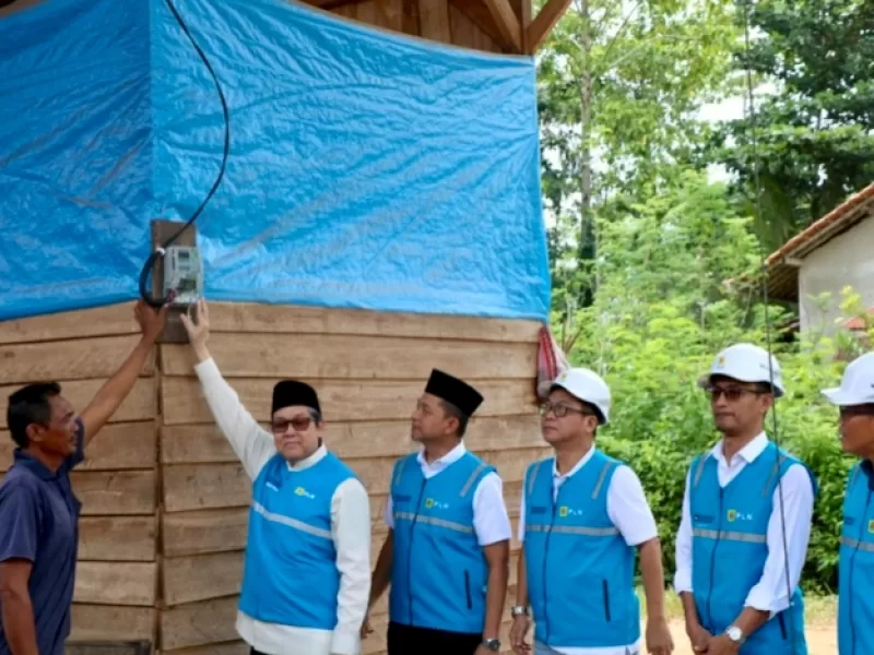 Semangat Hari Pahlawan, PLN Hadirkan Cahaya Bagi Masyarakat di Konawe