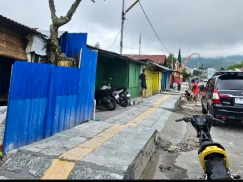 Dua Paket Revitalisasi Trotoar dalam Kota Ruteng Dikebut, Rampung Desember
