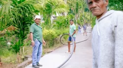 Dari Krisis ke Kemandirian: PLN dan Yayasan Papha Salurkan Air Bersih Tiga Dusun di Desa Nubahaeraka