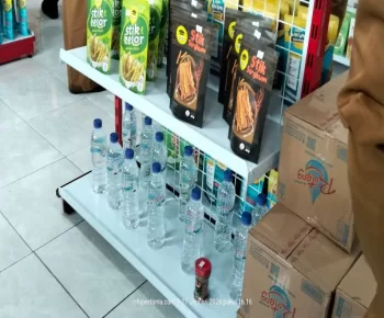 Produk Industri AMDK di NTT Mart, Emang Boleh?