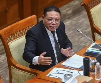 Batal Jadi Hakim Konstitusi, Inosentius Samsul Menjabat di Danantara