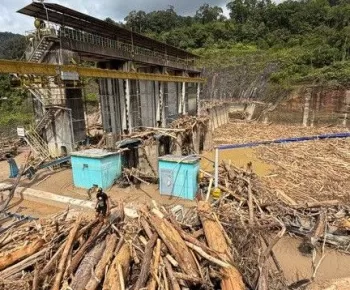 PLTA Sipansihaporas Cegah Banjir Kayu saat Bencana Sumatra