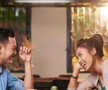 Cinta: Mengapa Pria Jatuh Cinta dan Wanita Memutuskan